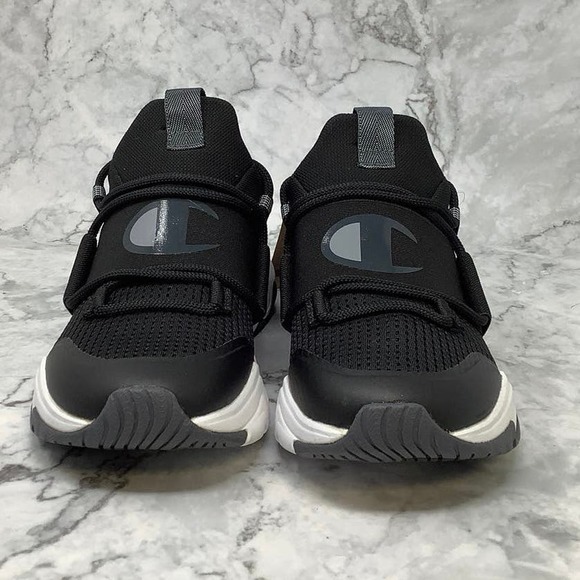 NEW! Champion Size 5.5 Youth Hyper C Link Shoe Athletic Black L9-1 - Picture 2 of 9